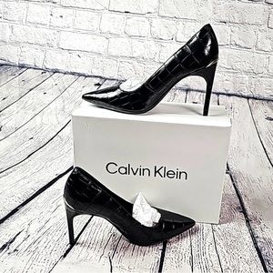 NWB Calvin Klein Women's Venten Stiletto Pumps Black Size 6.5